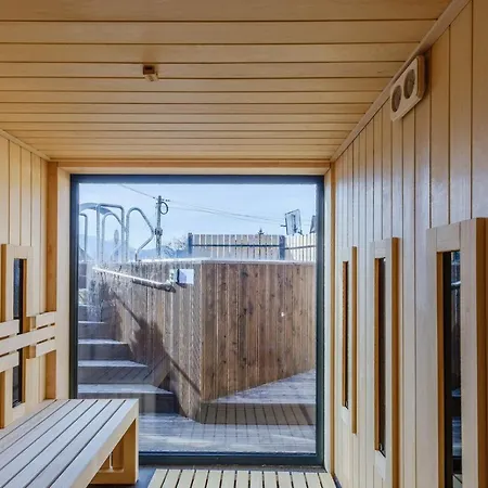 아파트 Relaks - Komfortowy Z Bezplatnym Jacuzzi, Sauna Oraz Podziemnym Parkingiem W Cenie