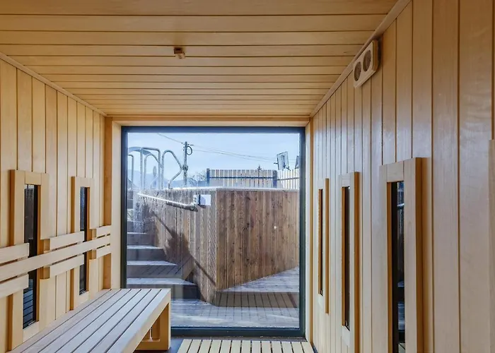 아파트 Relaks - Komfortowy Z Bezplatnym Jacuzzi, Sauna Oraz Podziemnym Parkingiem W Cenie