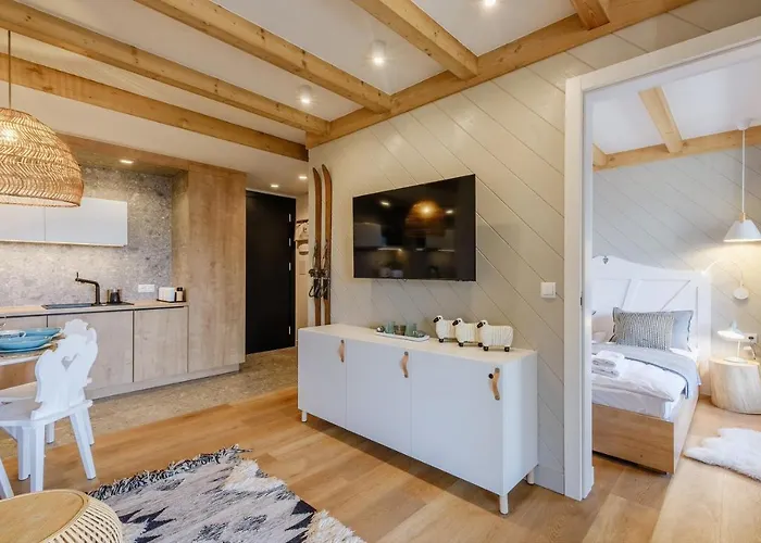 Relaks - Komfortowy Z Bezplatnym Jacuzzi, Sauna Oraz Podziemnym Parkingiem W Cenie 아파트